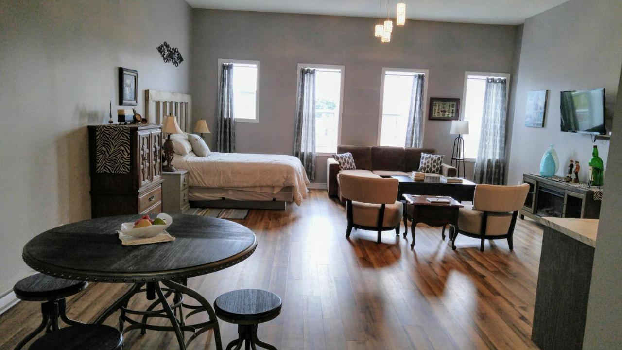 Canalside Restaurant, Inn & Kitchen Store พอร์ทโคลบอร์น ภายนอก รูปภาพ